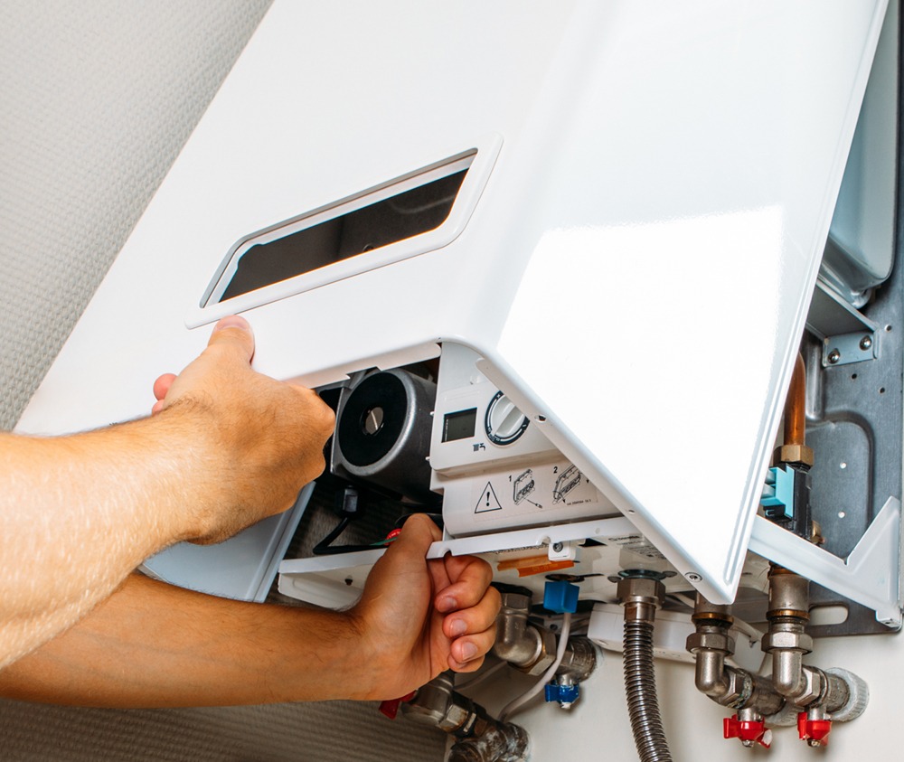 Kombi arızalarında güvenilir teknik destek sunan, İstanbul genelinde hızlı servis sağlayan ve her marka kombide uzman çözümler üreten profesyonel ekip yapımızla kullanıcıların yanında oluyoruz.